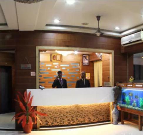 Hotel Puneet International Raipur  Exterior photo