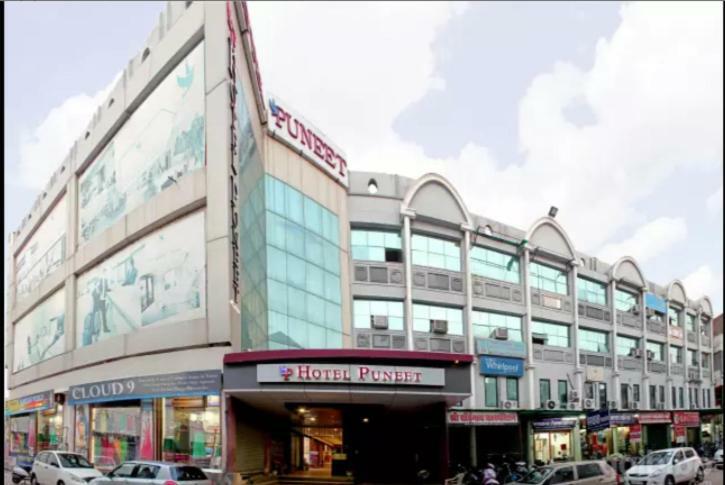 Hotel Puneet International Raipur  Exterior photo