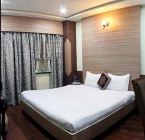 Hotel Puneet International Raipur  Exterior photo